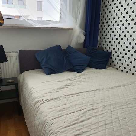 Apartament Przy Metro Варшава Экстерьер фото