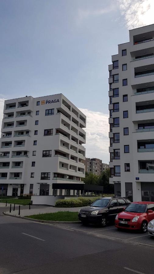 Apartament Przy Metro Варшава Экстерьер фото